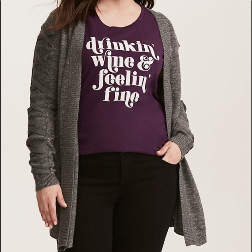 Torrid size 1 shirt EUC